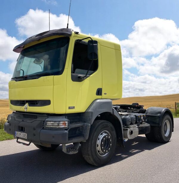 RENAULT PREMIUM 420 KERAX MATRÍCULA 6595 DXS
