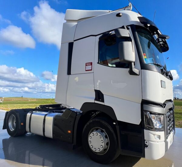 RENAULT T 460 MATRÍCULA 8670 JCL