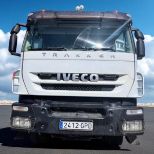 IVECO TRAKKER 450 MATRÍCULA 2412 GPD