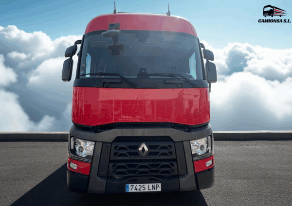 RENAULT T 520 MATRÍCULA 7425 LNP